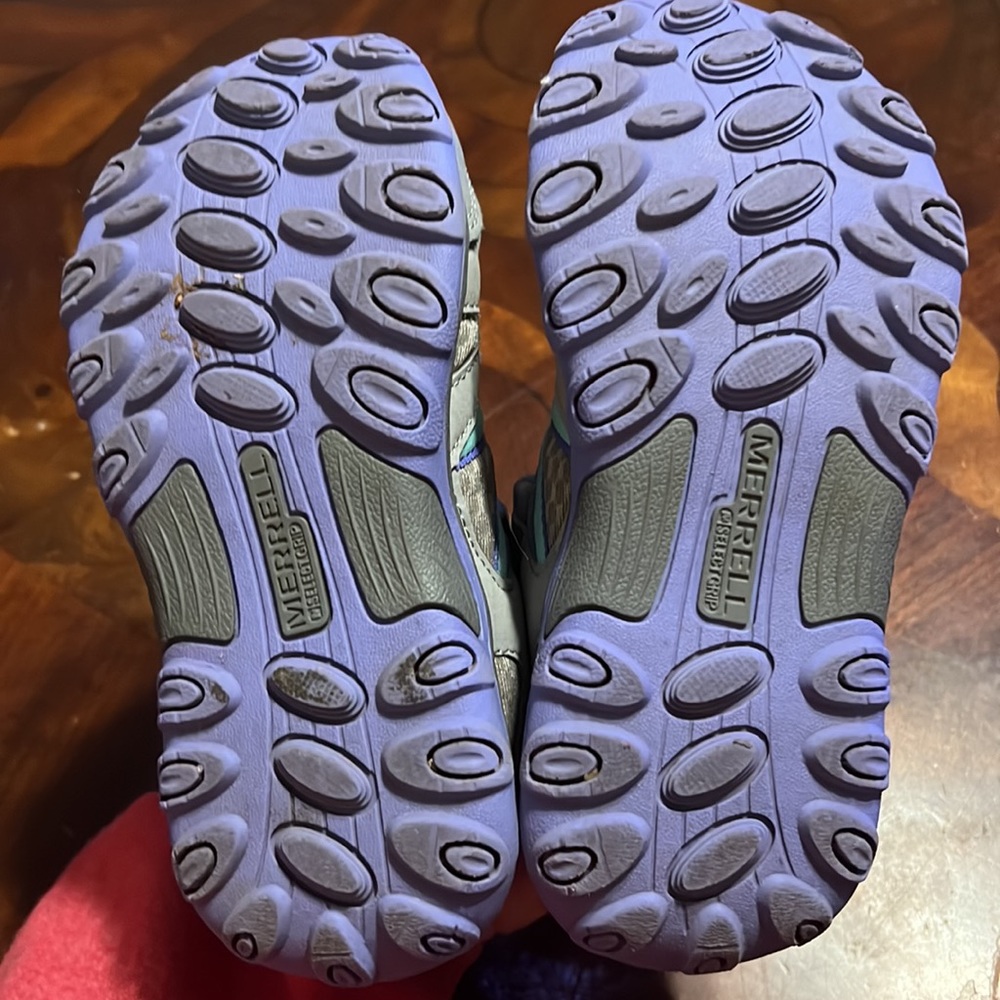 Merrell tennis shoes little girls size 11. Gray/purple/aqua. - Picture 4 of 5